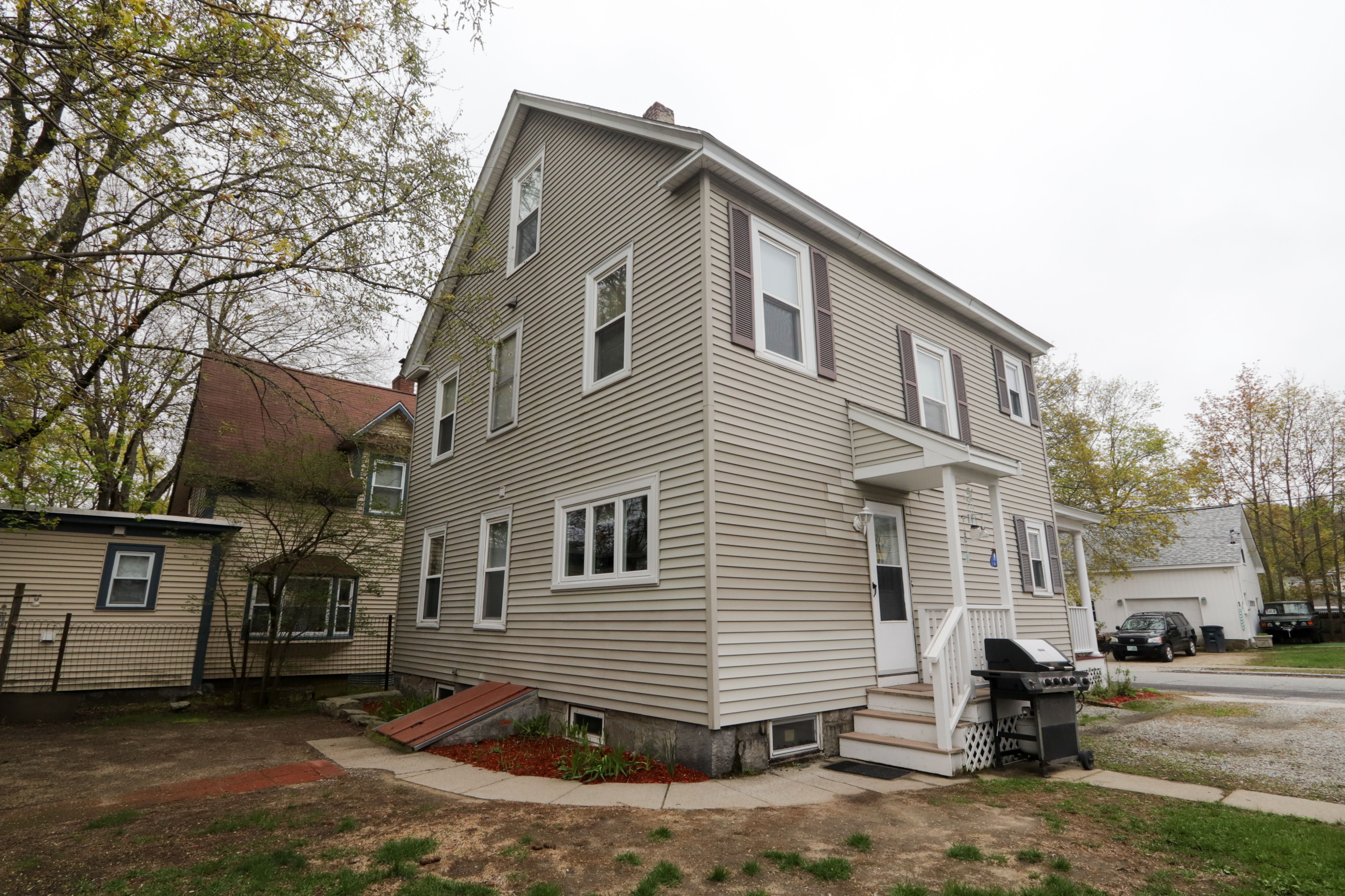 South Nashua House for Sale 34.5 Russell Ave Nashua NH 03060 side