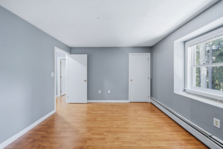 Knightsbridge Arms Condo at 5 Knightsbridge Dr #208 Nashua NH 03063 (15) (Small)
