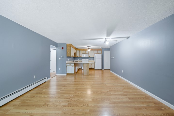 Knightsbridge Arms Condo at 5 Knightsbridge Dr #208 Nashua NH 03063 (3) (Small)