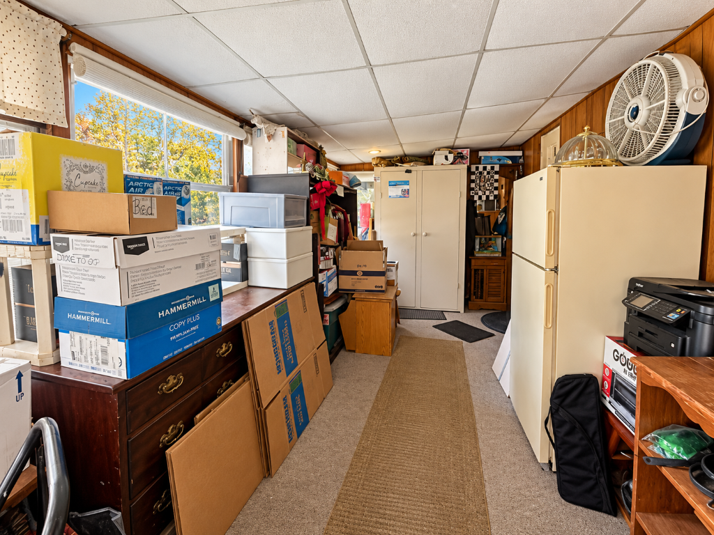 16 Lunar Ln Nashua NH 03062 Enclosed Porch (Medium)